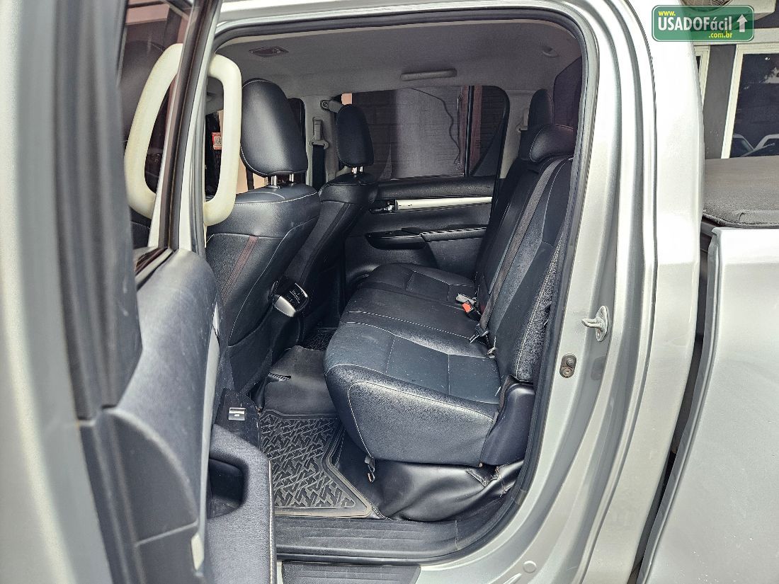 Toyota Hilux SRV CD 2.7 4X2 Automático Flex 2017/2017 — foto 21 de 23
