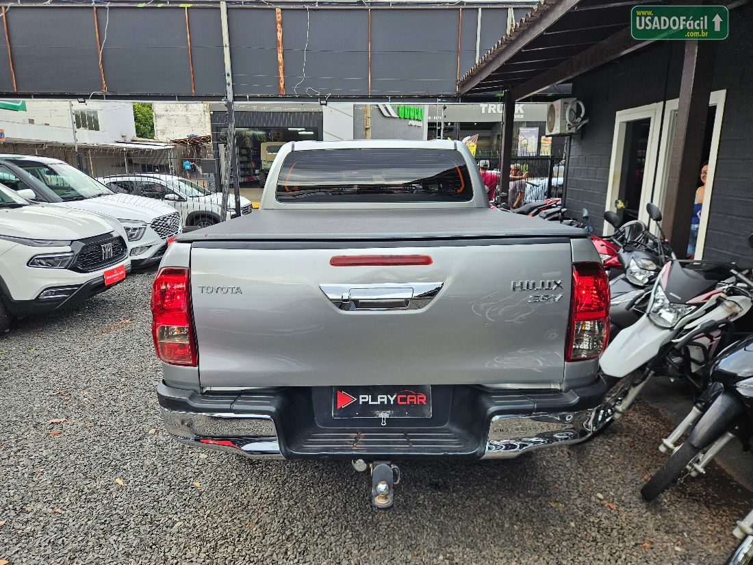 Toyota Hilux SRV CD 2.7 4X2 Automático Flex 2017/2017 — foto 8 de 23