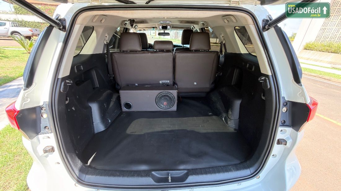 Toyota Hilux SW4 SRX 2.8 4x4 TDI Automático Diesel 2016/2016 — foto 18 de 19