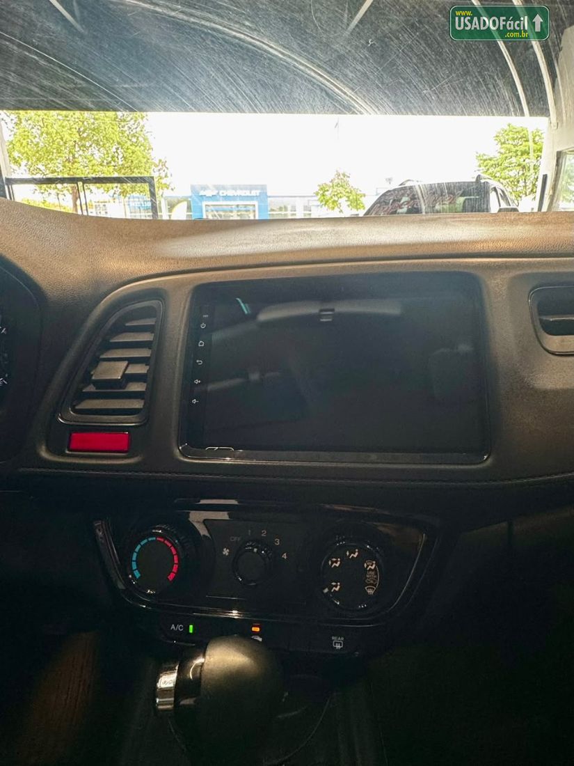 Honda HRV LX 1.8 Automático Flex 2016/2017 — foto 12 de 16