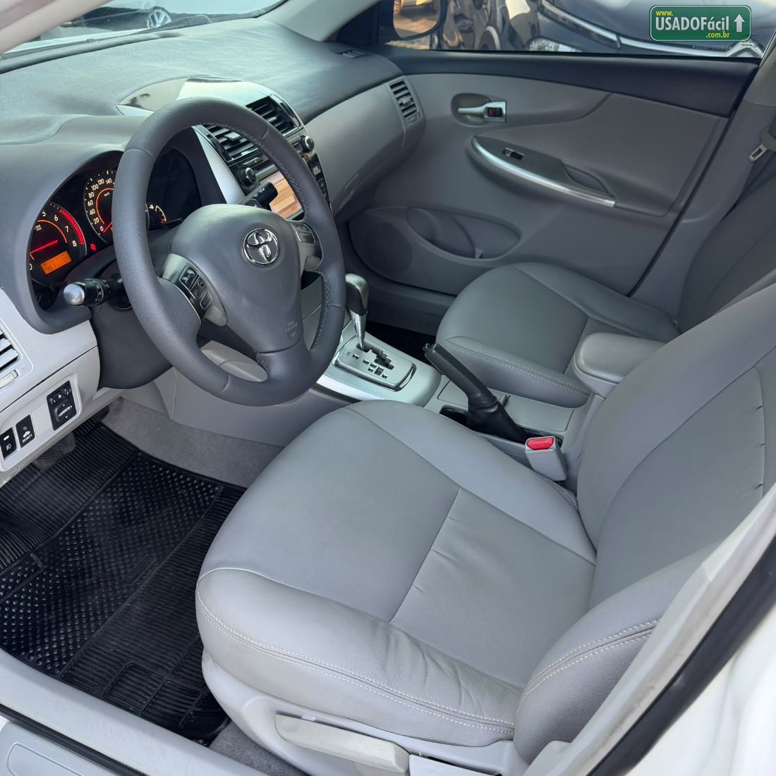 Toyota Corolla XEI 2.0 Automático Flex 2013/2014 — foto 9 de 10