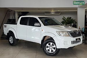 Toyota Hilux SR CD D4-D 3.0 4x4 TDI Automático Diesel
