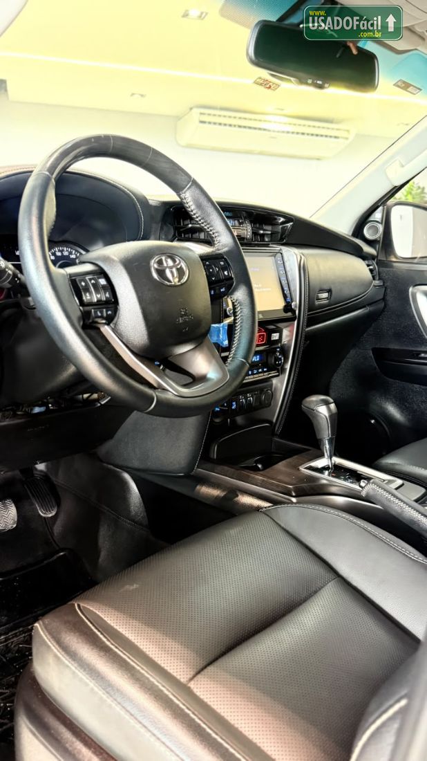 Toyota Hilux SW4 SRX 2.8 4x4 TDI Automático Diesel 2022/2022 — foto 13 de 15