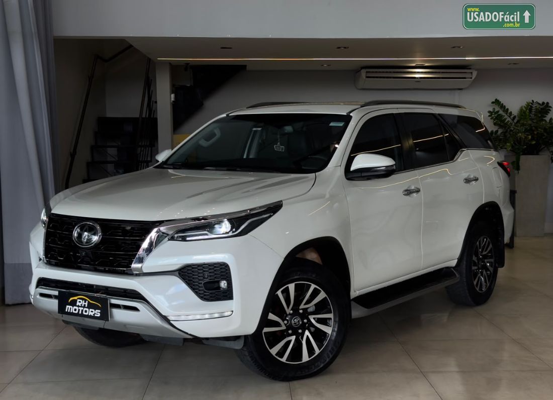 Toyota Hilux SW4 SRX 2.8 4x4 TDI Automático Diesel 2022/2022 — foto 3 de 15