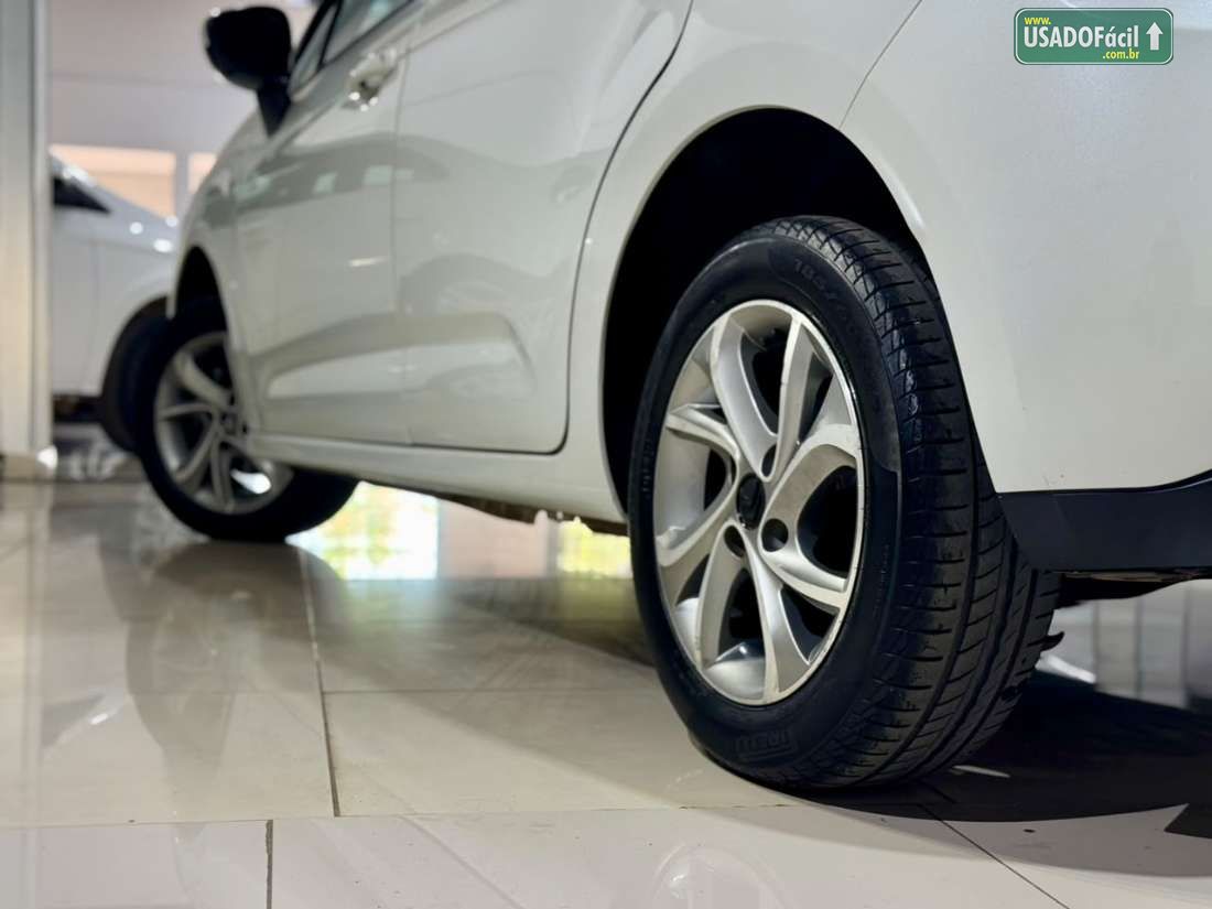 Citroen C3 Attractive 1.5 Mecânico Flex 5P 2016/2017 — foto 10 de 21