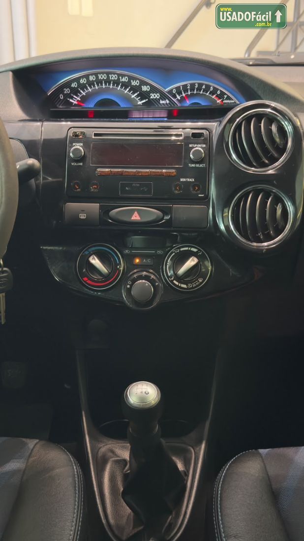 Toyota Etios Sedan XS 1.5 Mecânico Flex 2015/2016 — foto 8 de 12