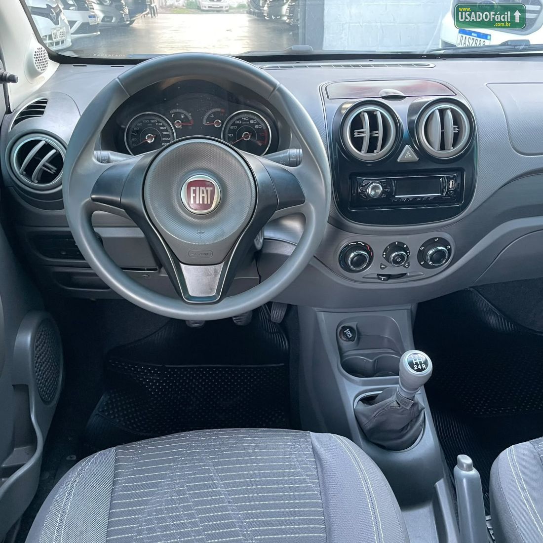 Fiat Palio Attractive 1.0 EVO Fire Flex 5P 2015/2016 — foto 6 de 9
