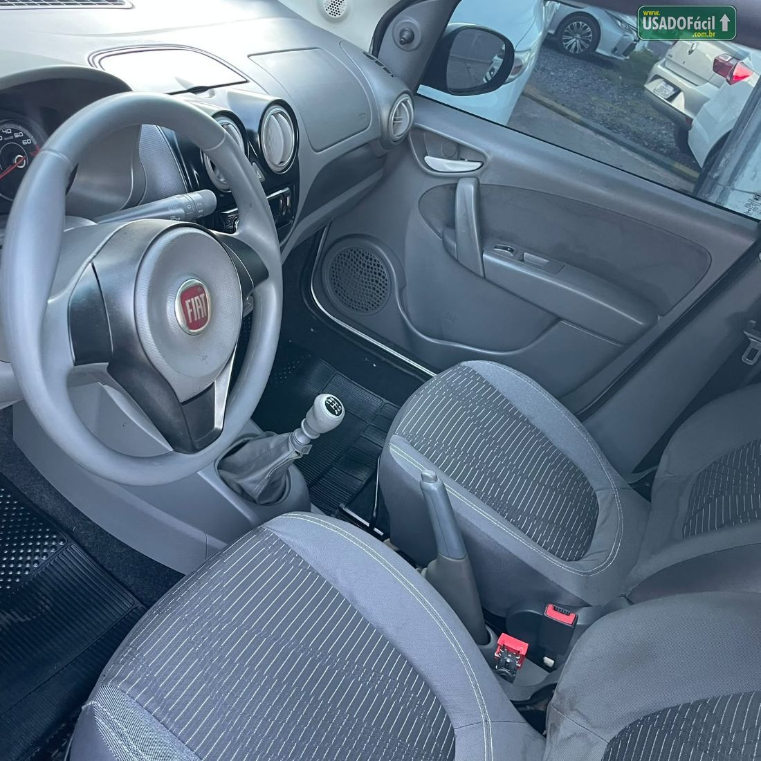 Fiat Palio Attractive 1.0 EVO Fire Flex 5P 2015/2016 — foto 8 de 9