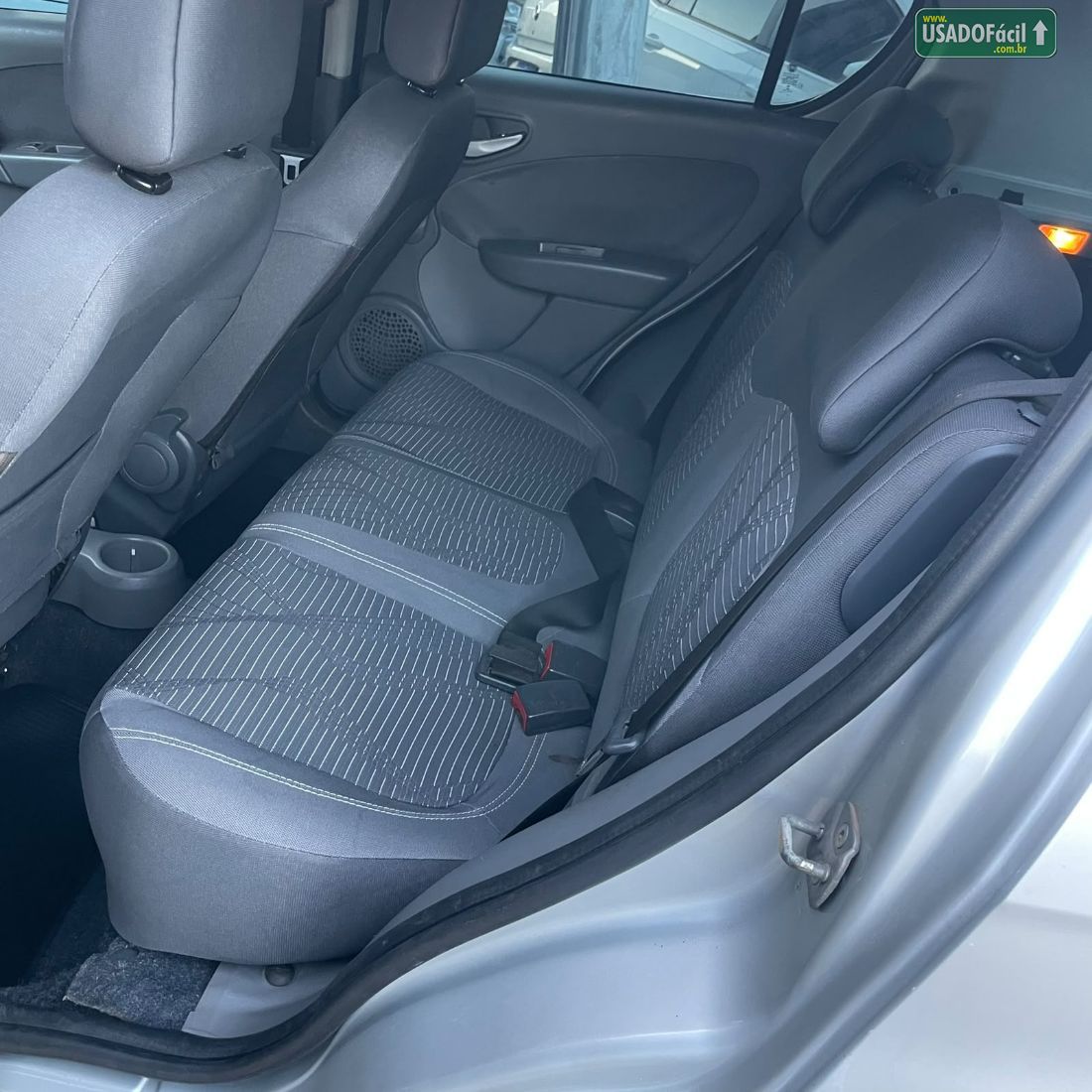 Fiat Palio Attractive 1.0 EVO Fire Flex 5P 2015/2016 — foto 9 de 9