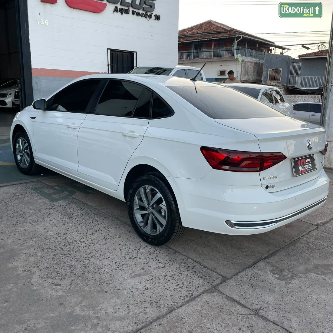 Volkswagen Virtus Comfortline 200 TSI Automático Flex 2019/2020 — foto 4 de 9
