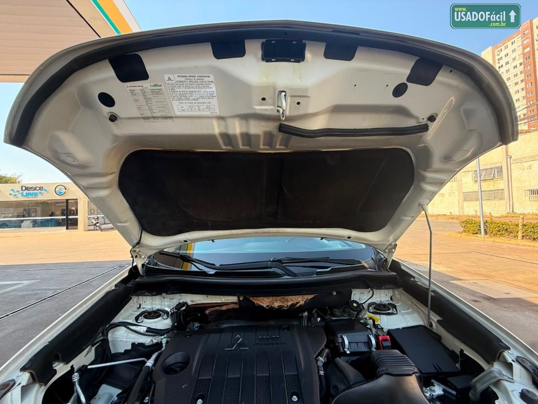 Mitsubishi Outlander 2.2 Automático Diesel 2015/2016 — foto 14 de 16