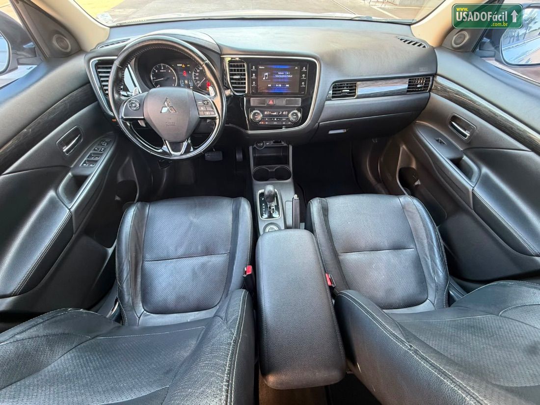 Mitsubishi Outlander 2.2 Automático Diesel 2015/2016 — foto 9 de 16