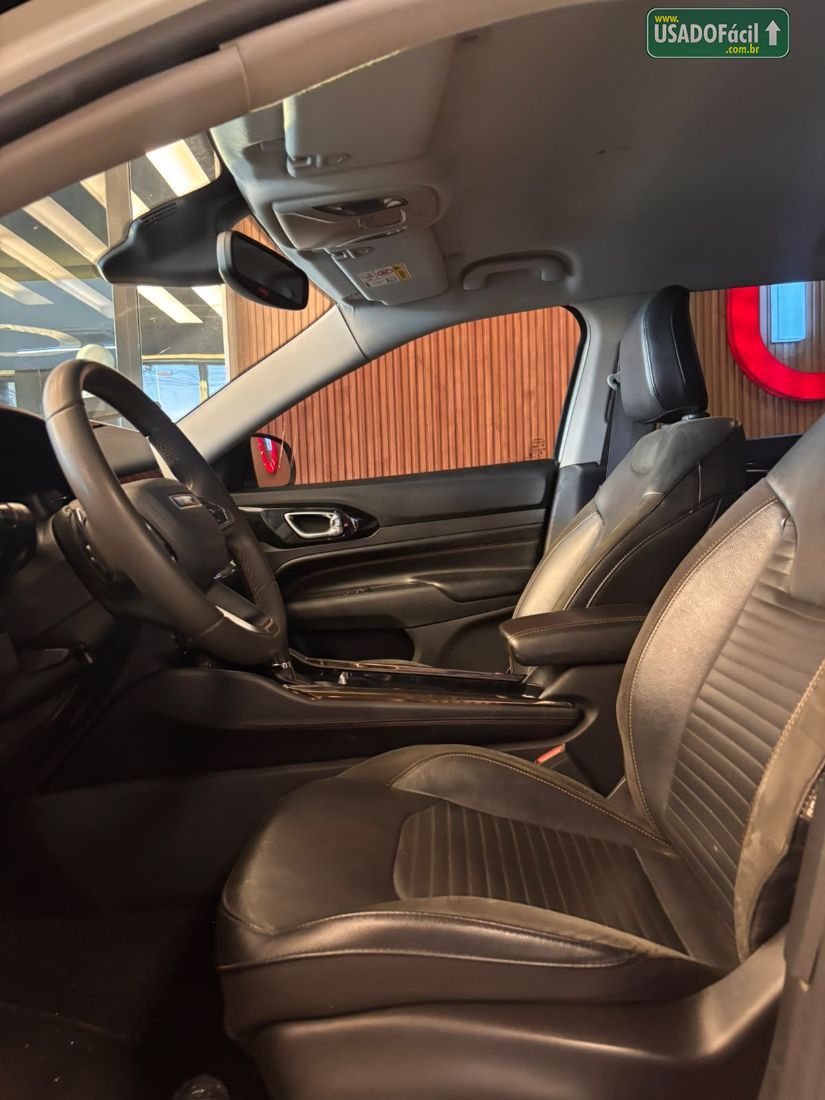 Jeep Commander Limited TD380 2.0 4x4 Automático Diesel 2021/2022 — foto 8 de 14