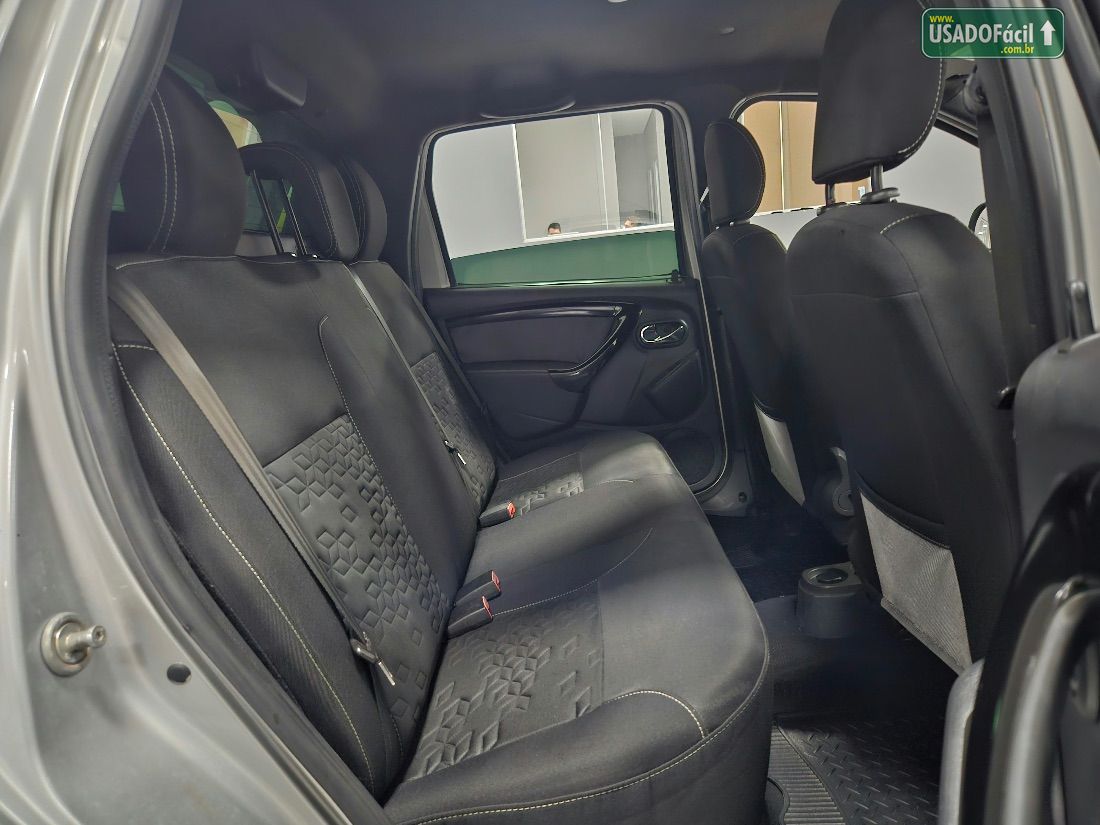 Renault Duster Oroch Dynamique 2.0 16V Automático Flex 2016/2017 — foto 9 de 15