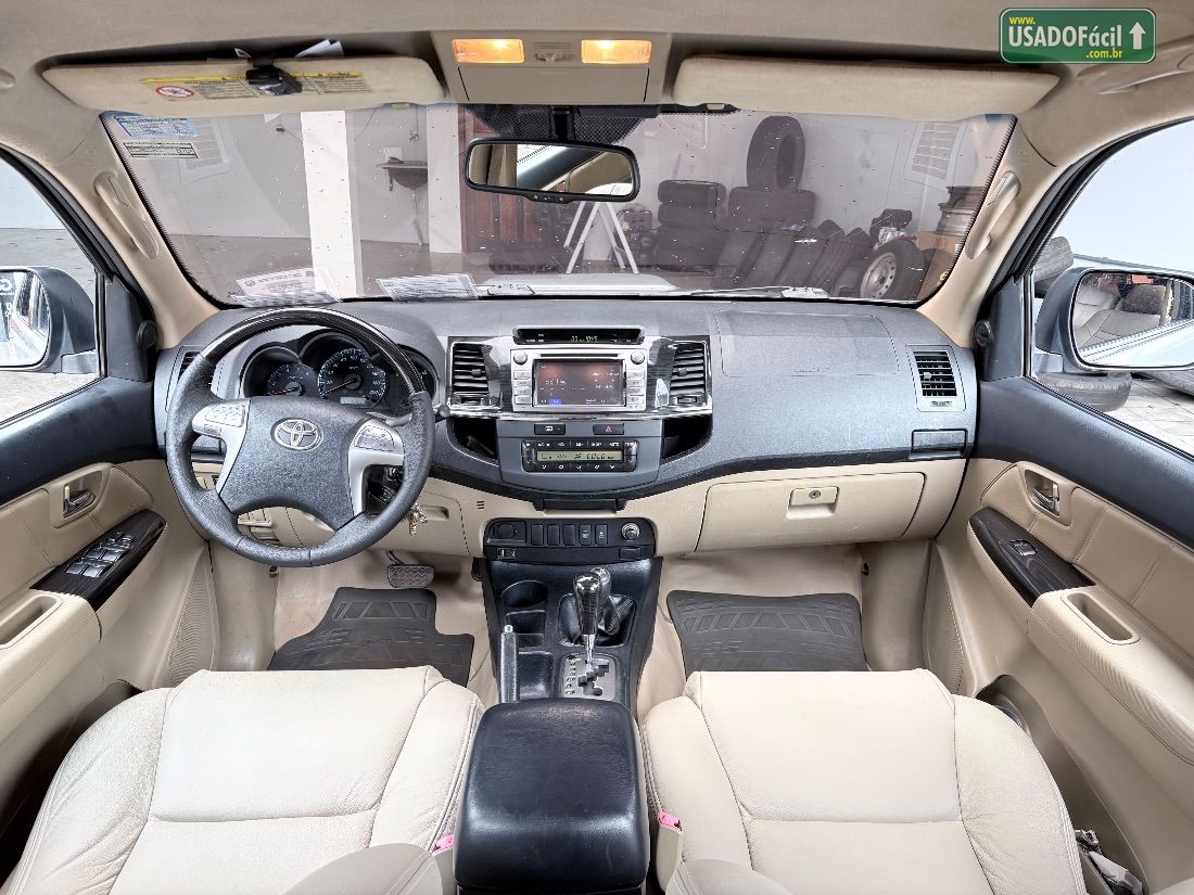 Toyota Hilux SRV CD D4-D 3.0 4x4 TDI Automático Diesel 2015/2015 — foto 11 de 21