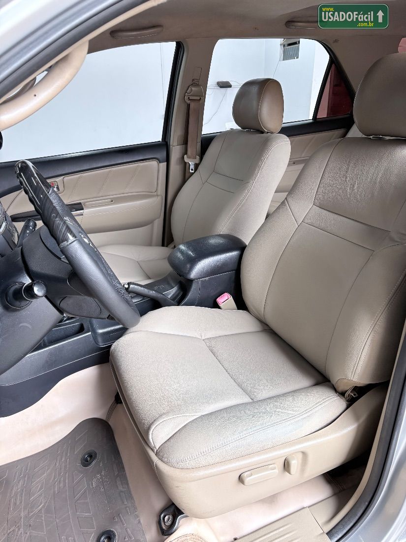 Toyota Hilux SRV CD D4-D 3.0 4x4 TDI Automático Diesel 2015/2015 — foto 17 de 21