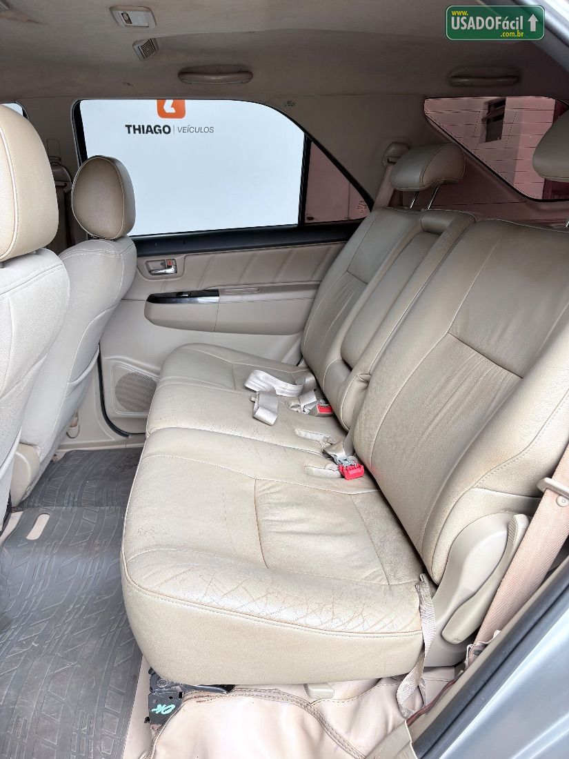 Toyota Hilux SRV CD D4-D 3.0 4x4 TDI Automático Diesel 2015/2015 — foto 19 de 21