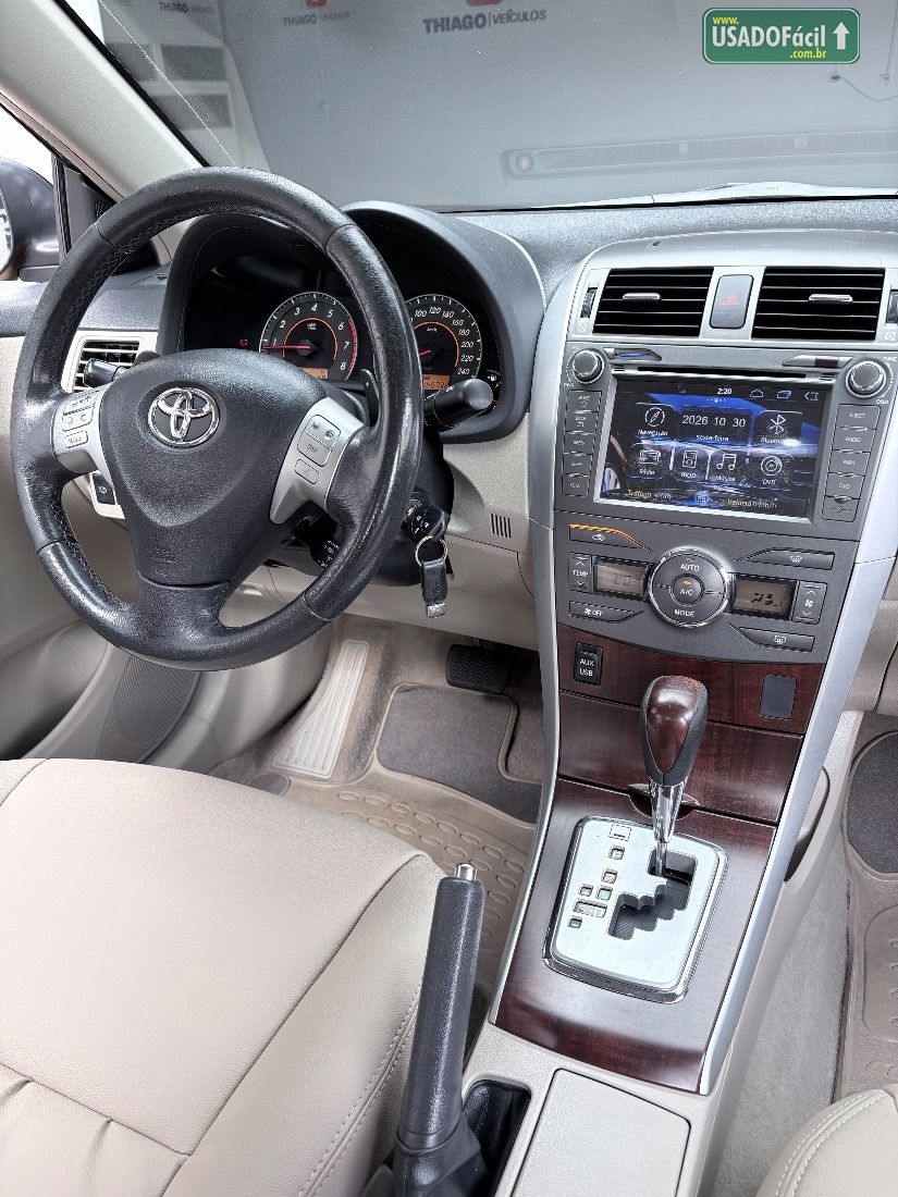Toyota Corolla Altis 2.0 Automático Flex 2011/2012 — foto 14 de 25