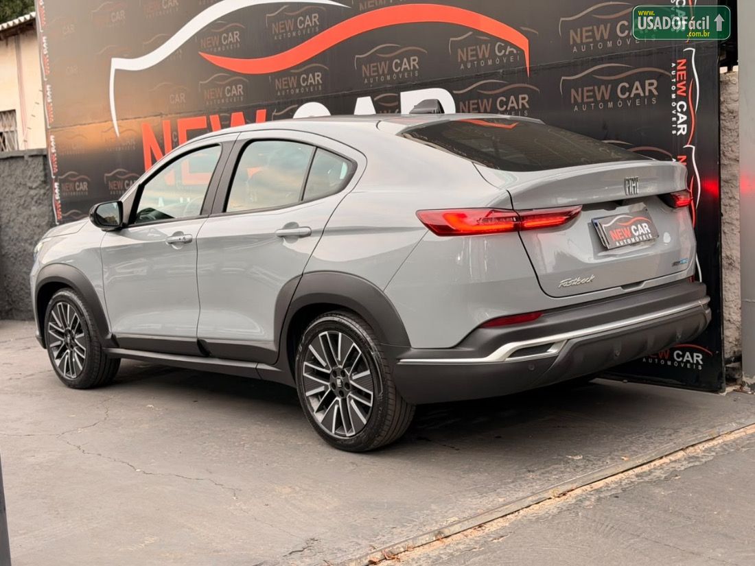 Fiat Fastback Audace 200 Turbo Automático Híbri­do 2025/2026 — foto 10 de 23