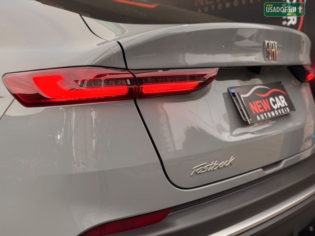 Fiat Fastback Audace 200 Turbo Automático Híbri­do 2025/2026 — foto 11 de 23