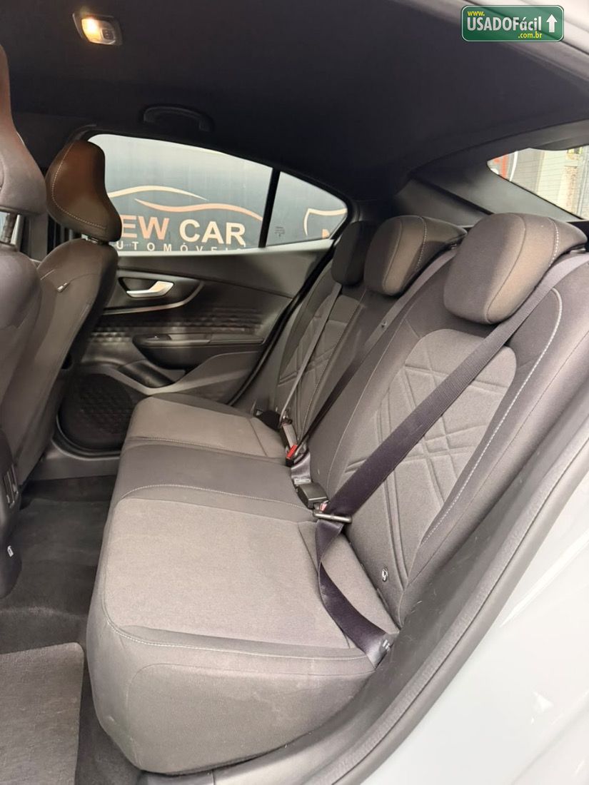 Fiat Fastback Audace 200 Turbo Automático Híbri­do 2025/2026 — foto 23 de 23