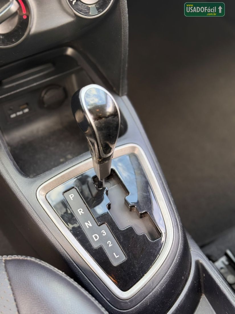 Hyundai HB20X Hatch Premium 1.6 Automático Flex 2015/2015 — foto 10 de 12