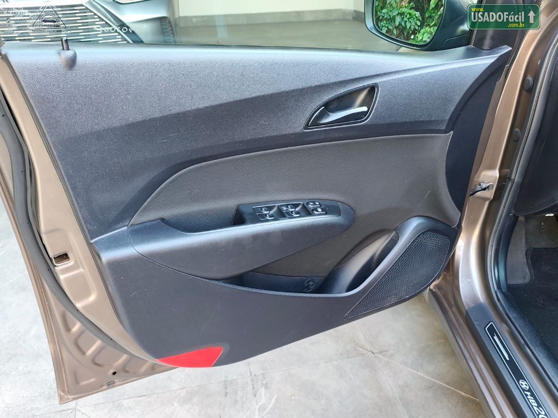 Hyundai HB20 Hatch Comfort Plus 1.0 Flex 2018/2018 — foto 9 de 14