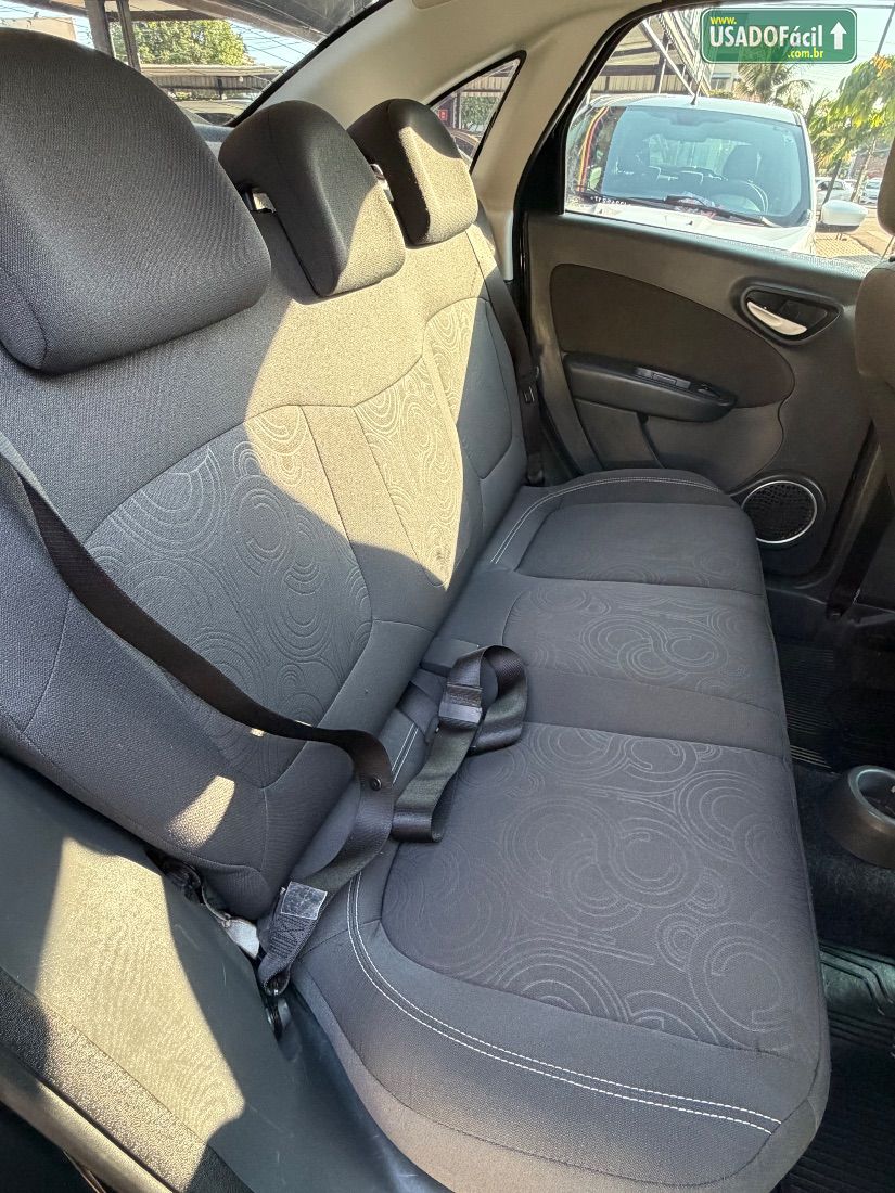 Fiat Grand Siena Attractive 1.4 Evo Fire Flex 2017/2018 — foto 6 de 6