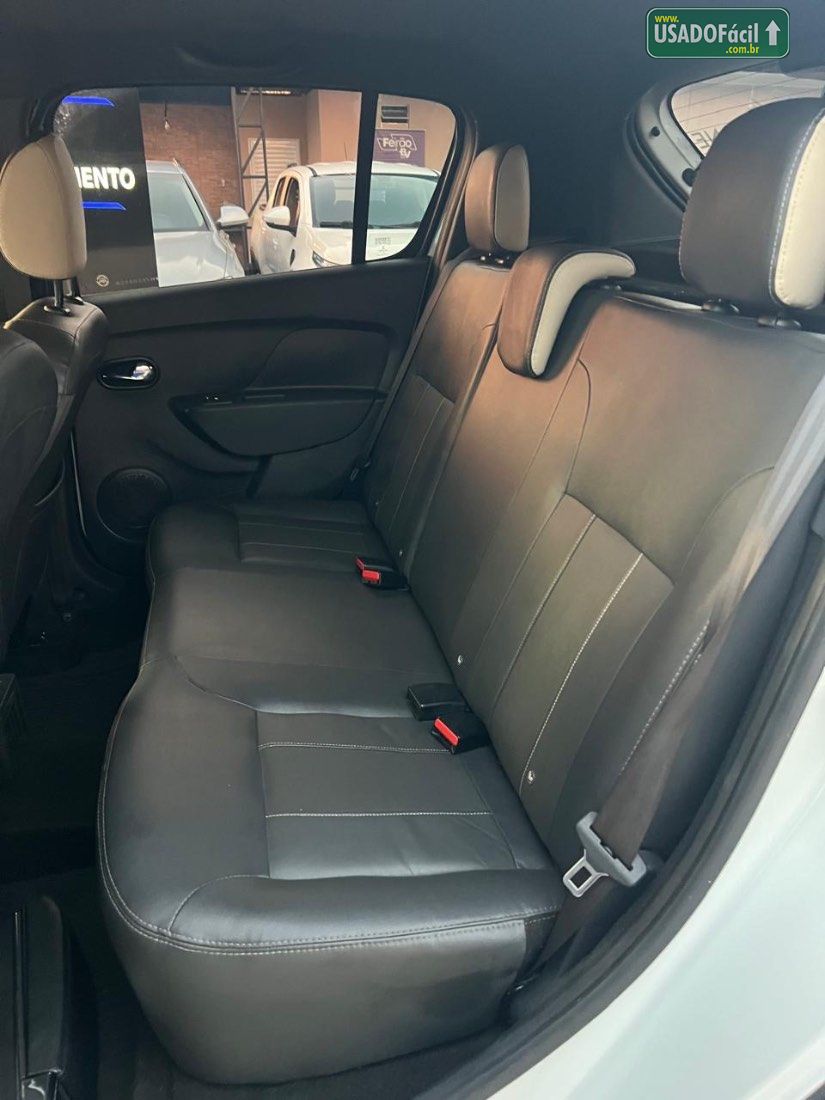 Renault Sandero Stepway Iconic 1.6 Automático Flex 2021/2022 — foto 18 de 22