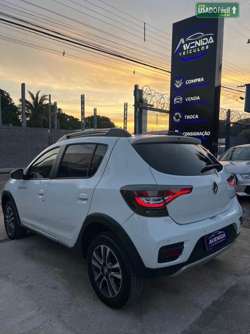 Renault Sandero Stepway Iconic 1.6 Automático Flex 2021/2022 — foto 8 de 22