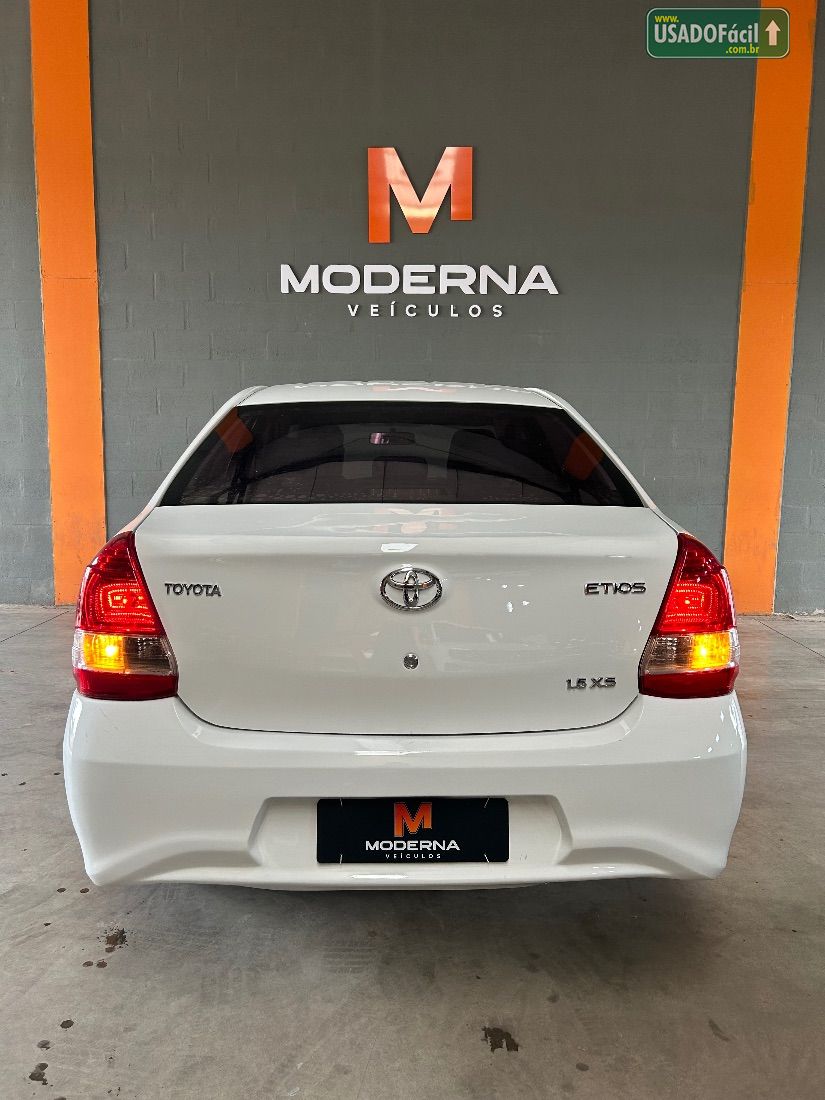 Toyota Etios Sedan XS 1.5 Automático Flex 2017/2018 — foto 3 de 15