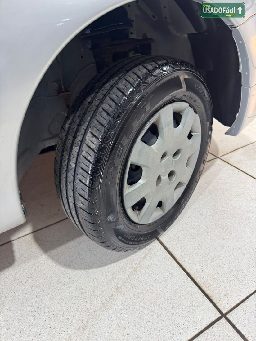 Volkswagen Gol 1.0 Mi 2P Total Flex 2012/2013 — foto 7 de 10