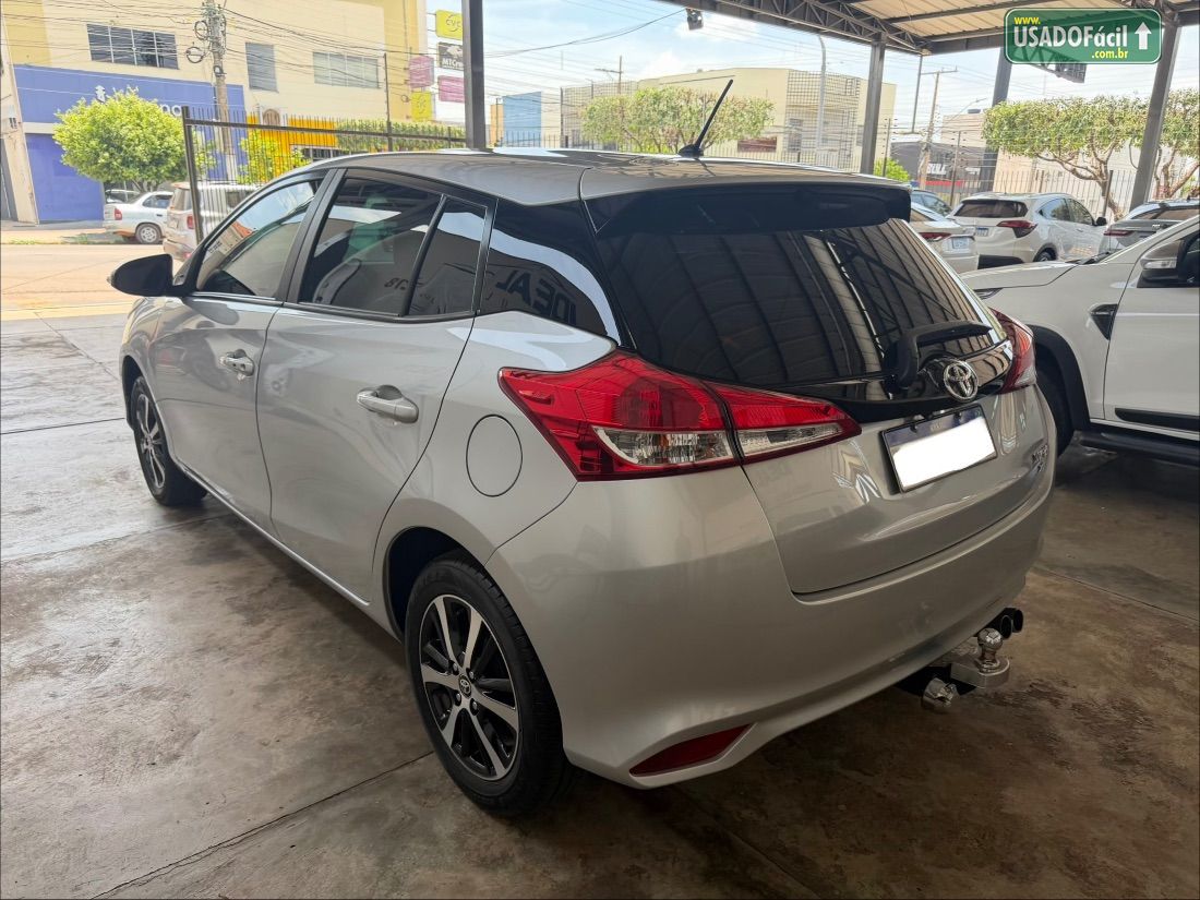 Toyota Yaris Hatch XL Plus Connect 1.5 Automático Flex 2020/2021 — foto 4 de 8
