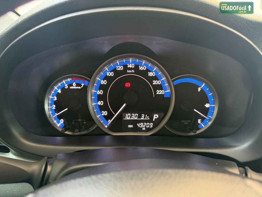 Toyota Yaris Hatch XL Plus Connect 1.5 Automático Flex 2020/2021 — foto 6 de 8