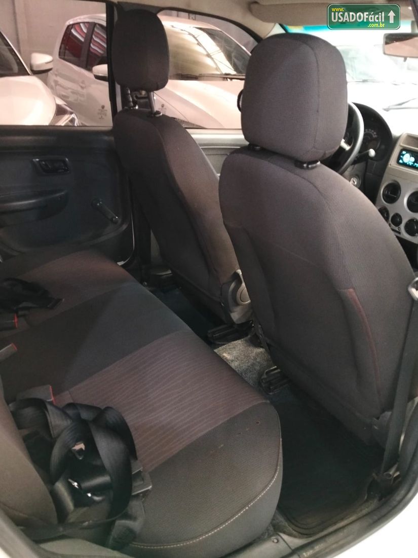 Fiat Palio Fire Way Celebration 1.0 5P Flex 2015/2015 — foto 8 de 12