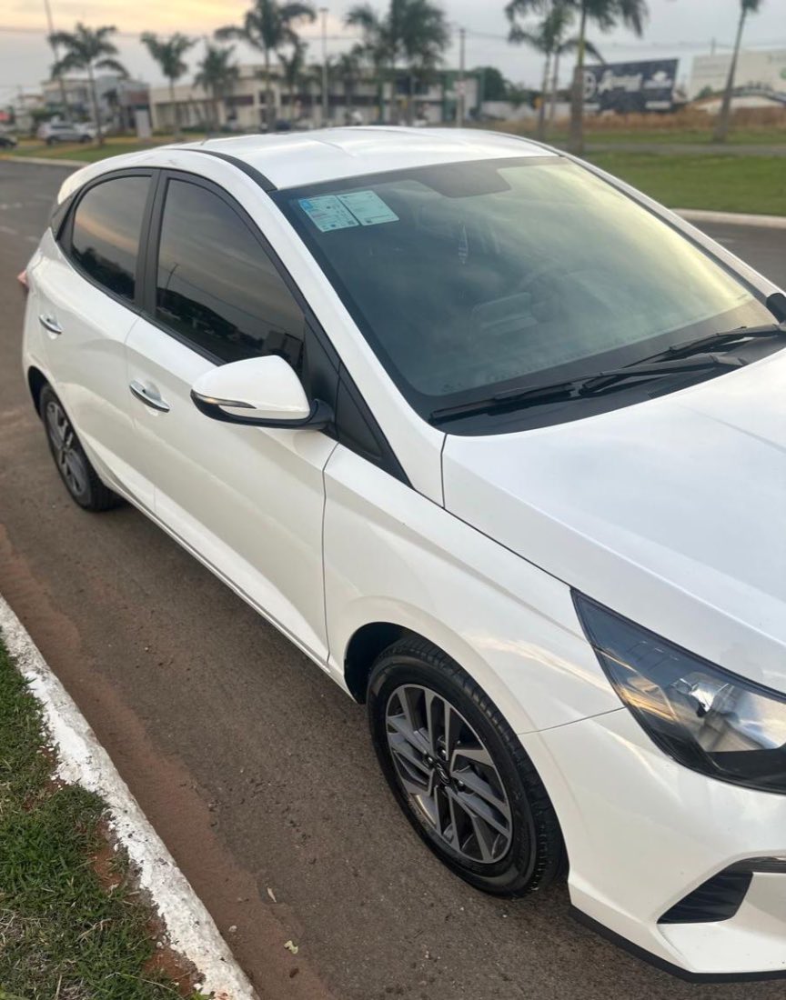 Hyundai HB20 Hatch Limited Plus 1.0 Mecânico Flex 2024/2025 — foto 2 de 15