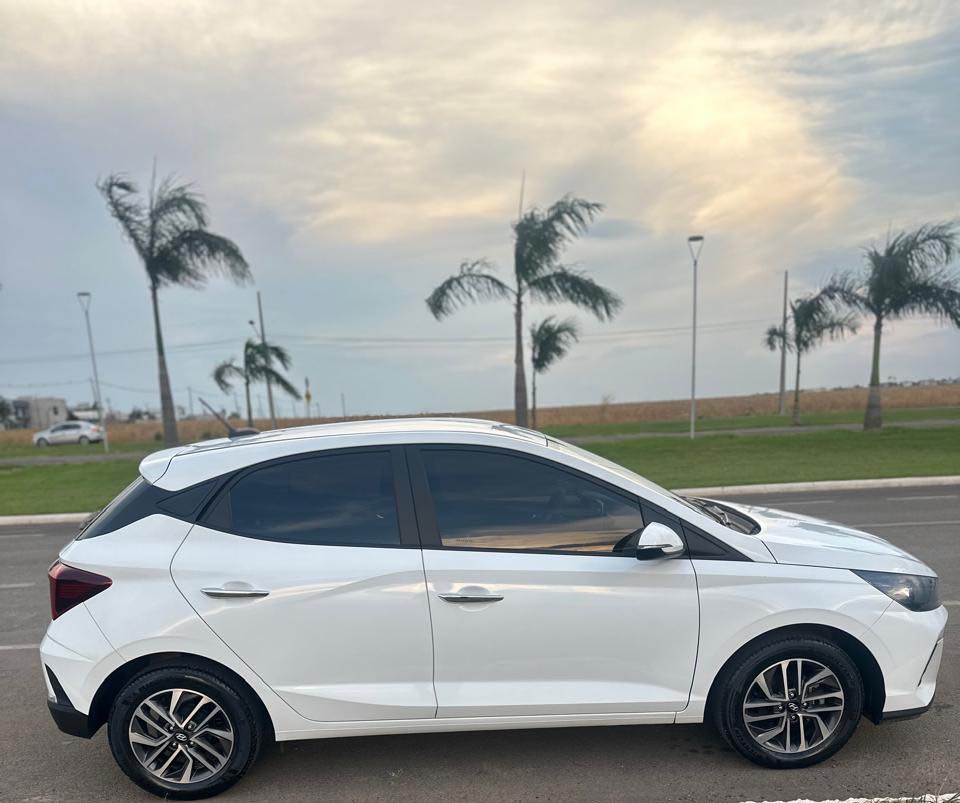 Hyundai HB20 Hatch Limited Plus 1.0 Mecânico Flex 2024/2025 — foto 3 de 15