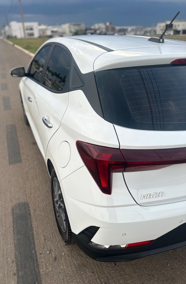 Hyundai HB20 Hatch Limited Plus 1.0 Mecânico Flex 2024/2025 — foto 8 de 15