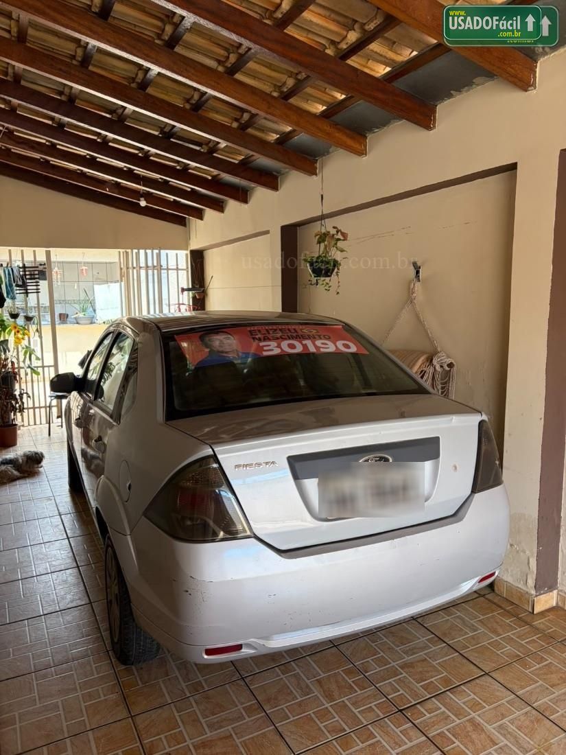 FORD Fiesta Sedan S 1.0 Flex 4P 2013/2014 — foto 4 de 11