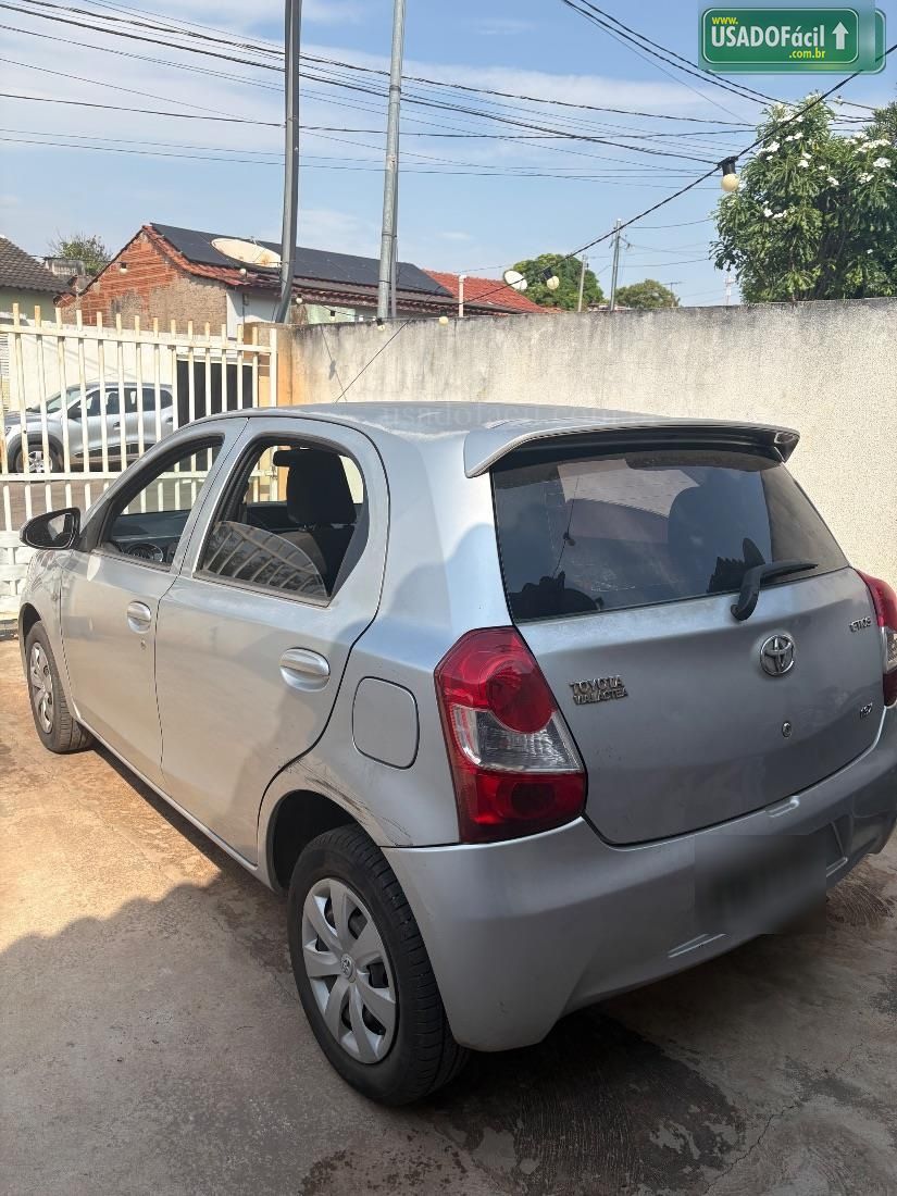TOYOTA Etios Hatch X 1.3 Mecânico Flex 2014/2015 — foto 4 de 12
