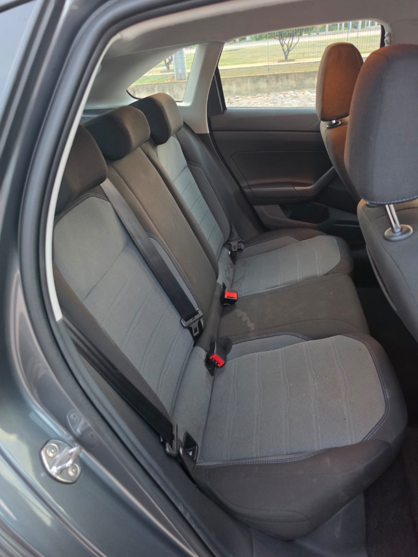 Volkswagen Nivus Comfortline 200 TSI Automático Flex 2023/2023 — foto 8 de 13