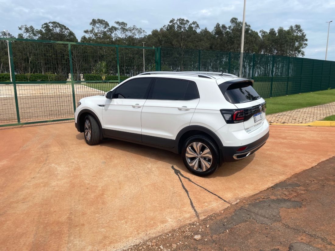 Volkswagen T-Cross Highline 250 TSI 1.4 Automático Flex 2019/2020 — foto 6 de 10