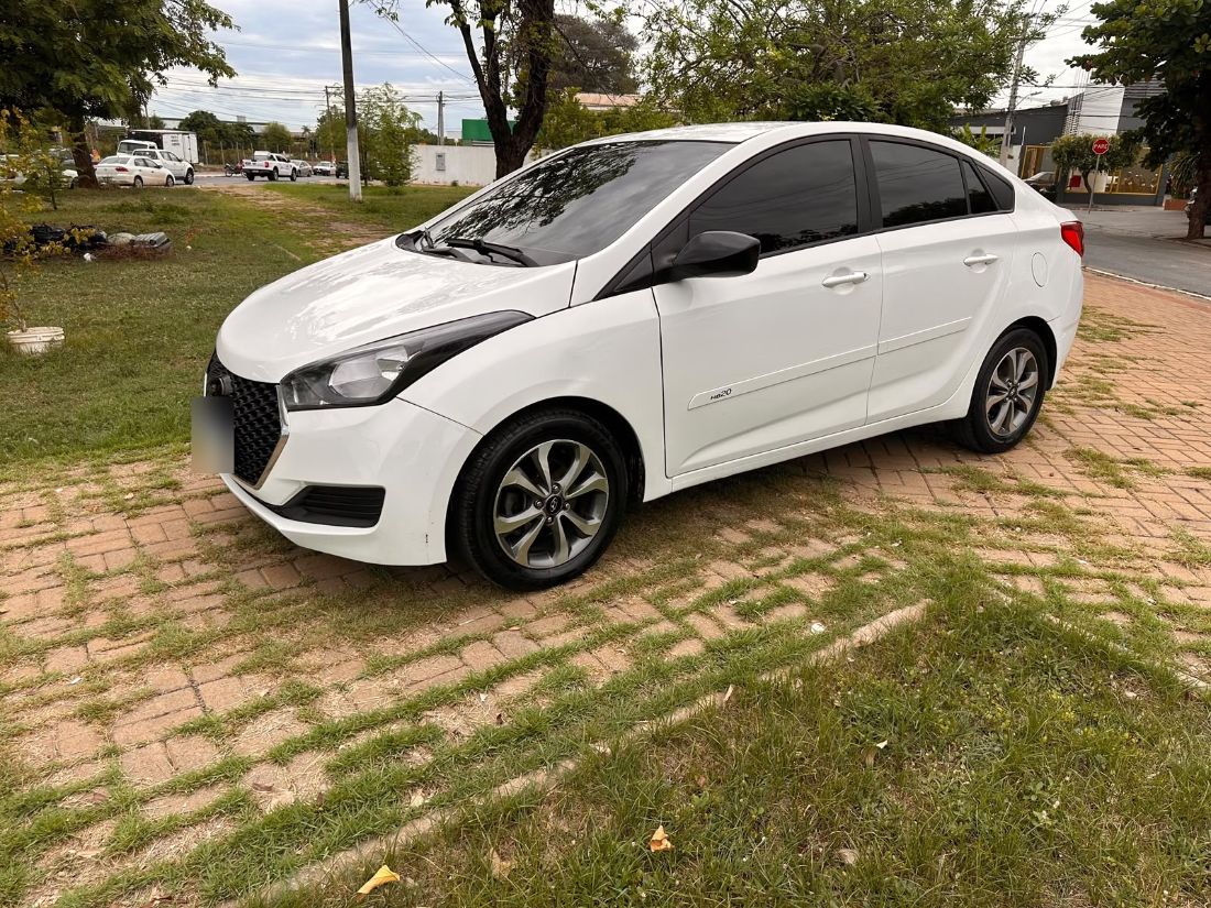 Hyundai HB20S Sedan Comfort Style 1.0 Mecânico Flex 2014/2015 — foto 7 de 12