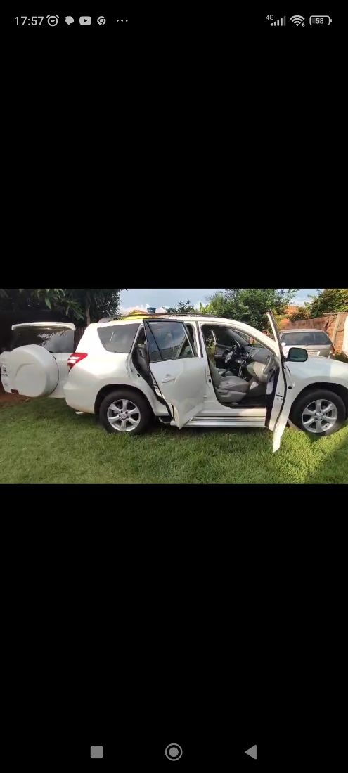 Toyota RAV4 2.4 4x2 16V 170cv Automático 2011/2011 — foto 2 de 5