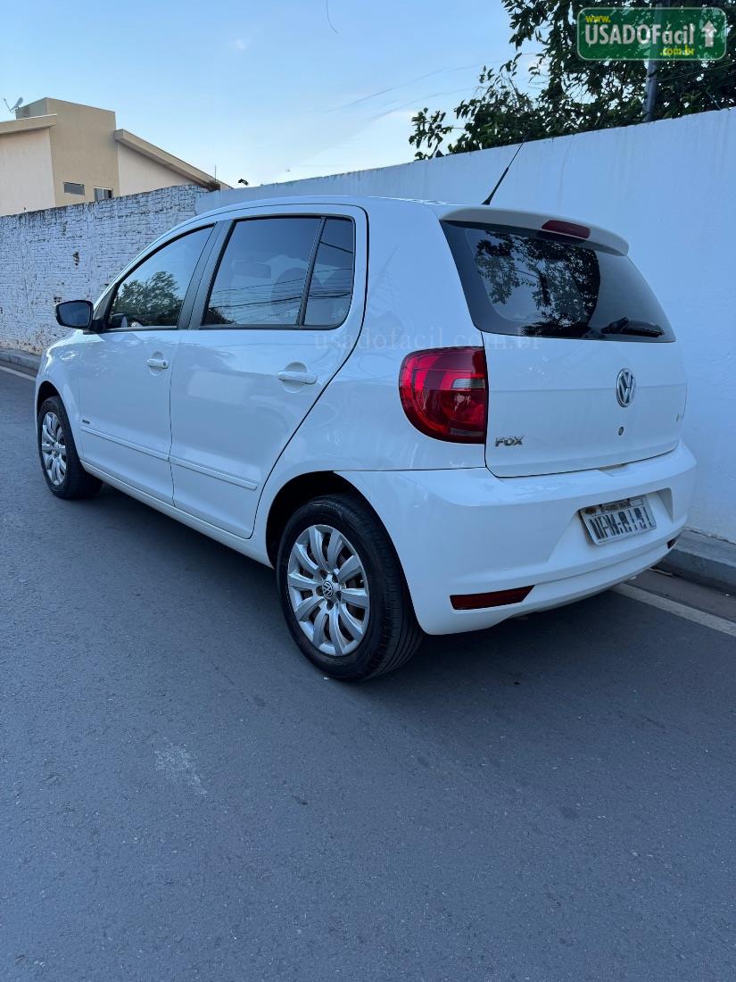 VOLKSWAGEN Fox 1.0 Mi 4P Total Flex 2013/2014 — foto 2 de 7