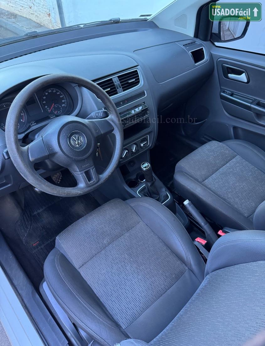 VOLKSWAGEN Fox 1.0 Mi 4P Total Flex 2013/2014 — foto 5 de 7