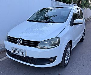 Fox 1.0 Mi 4p Total Flex 2013/2014 em Várzea Grande - MT