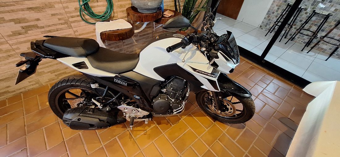 Yamaha FZ25 250 FAZER CONNECTED 2025/2026 — foto 7 de 7