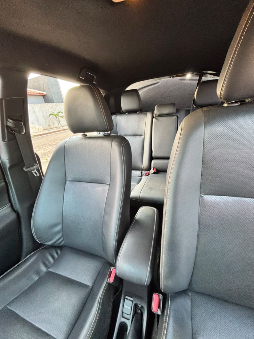 Toyota Yaris Hatch XS 1.5 Automático Flex 2018/2019 — foto 15 de 15