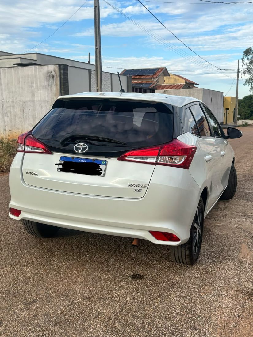 Toyota Yaris Hatch XS 1.5 Automático Flex 2018/2019 — foto 8 de 15